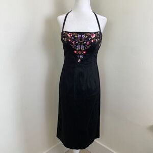Vtg 90s Y2K Betsey Johnson Embroidered Floral Dress Black 2 4 Pencil Halter